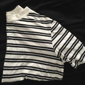 Everlane mock neck tee